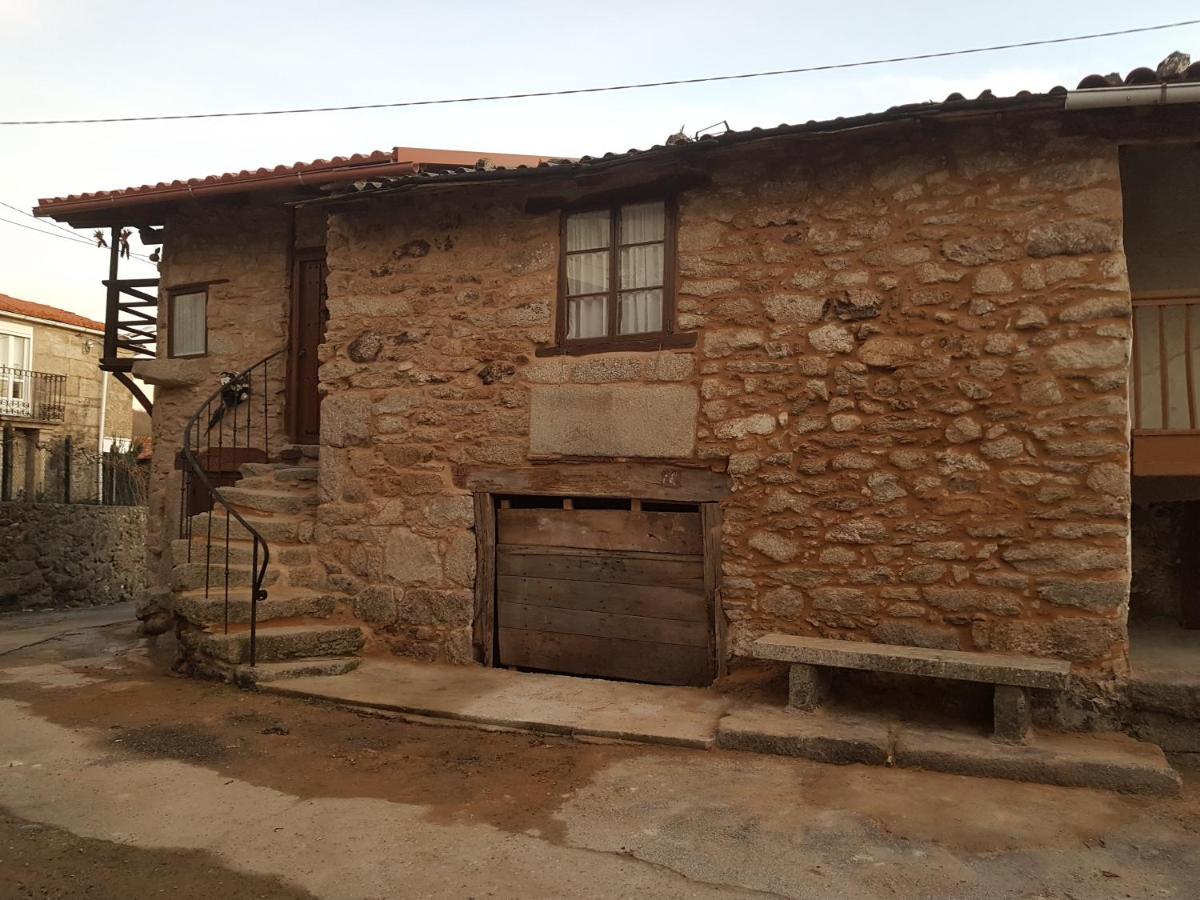 A Paragueria Sas de Penelas ภายนอก รูปภาพ